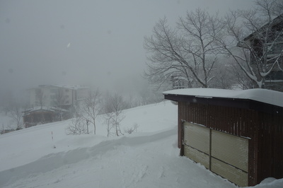 事務所から雪景色