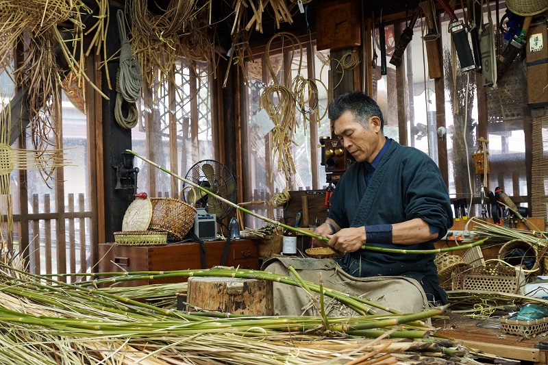 伝統工芸「戸隠竹細工」 | 中部地方環境事務所 | 環境省