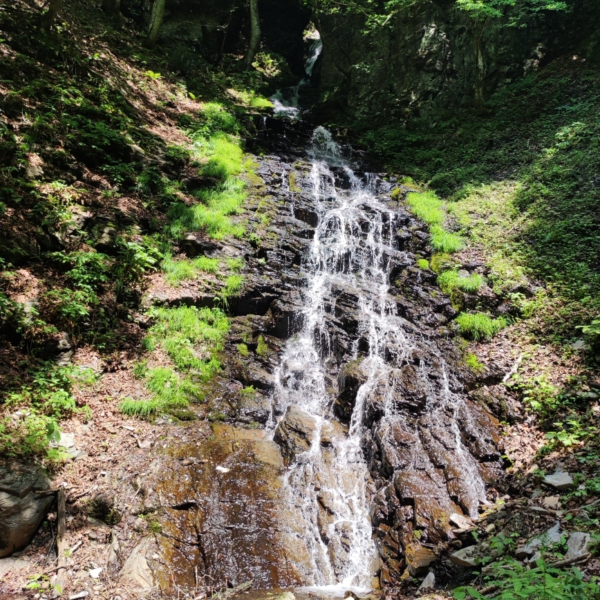 緋の滝
